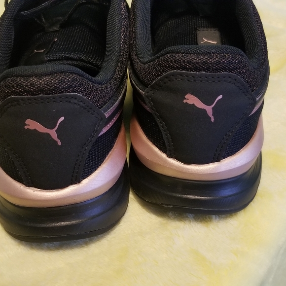 Puma Black & Gold - Picture 4 of 6